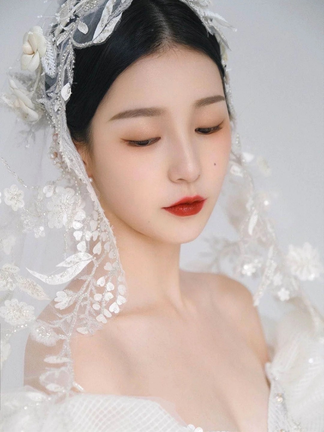 宫廷风泡泡袖 少女感十足 主纱