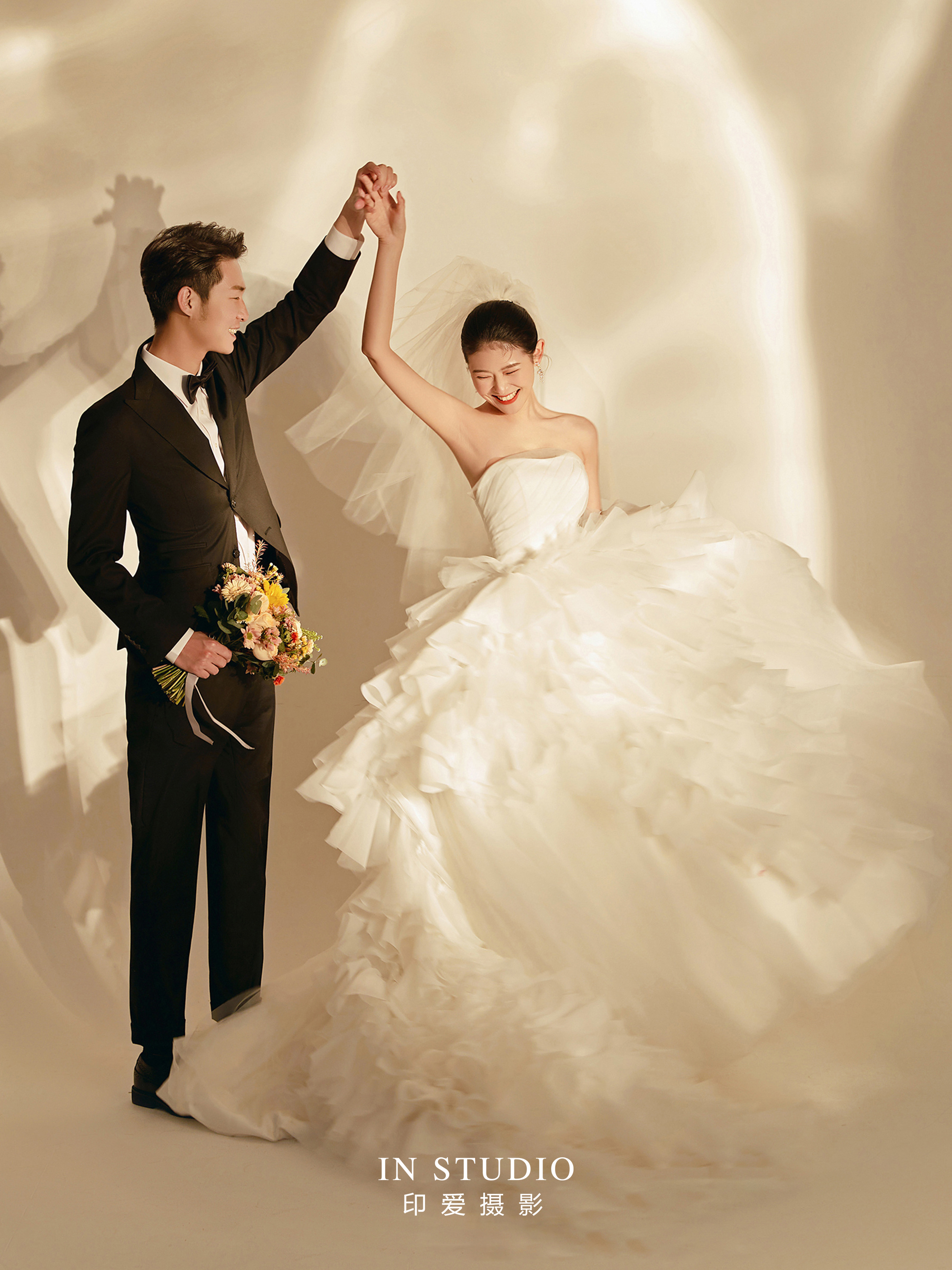 2023爆火的水波纹光影婚纱照