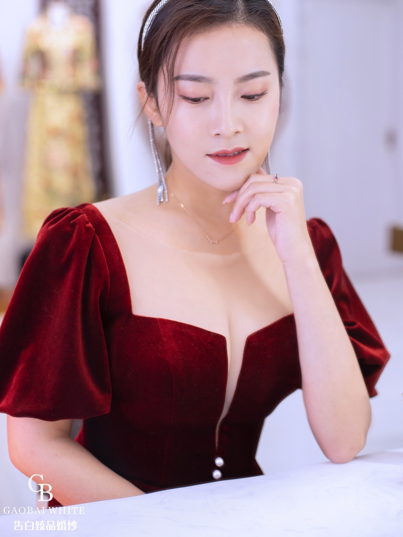 多样款婚纱系列  全款送晨袍