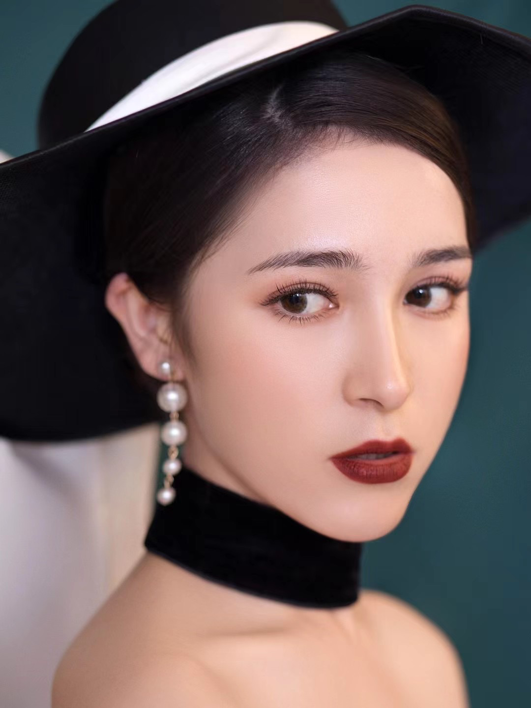 热卖推荐 ！！！婚礼当天妆容及造型设计！！！
