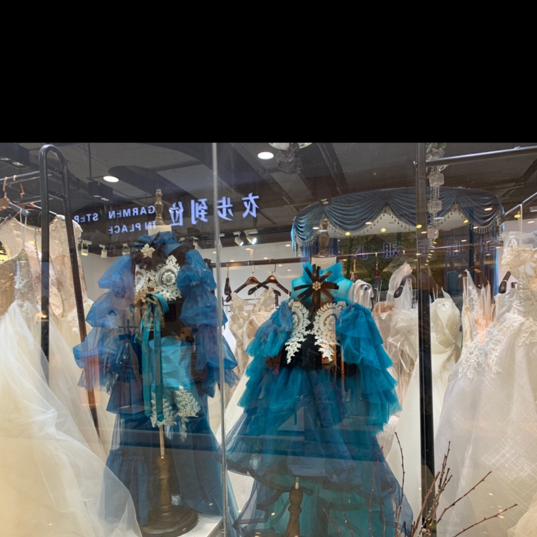 CANNA BRIDE 美人蕉婚纱奢品汇