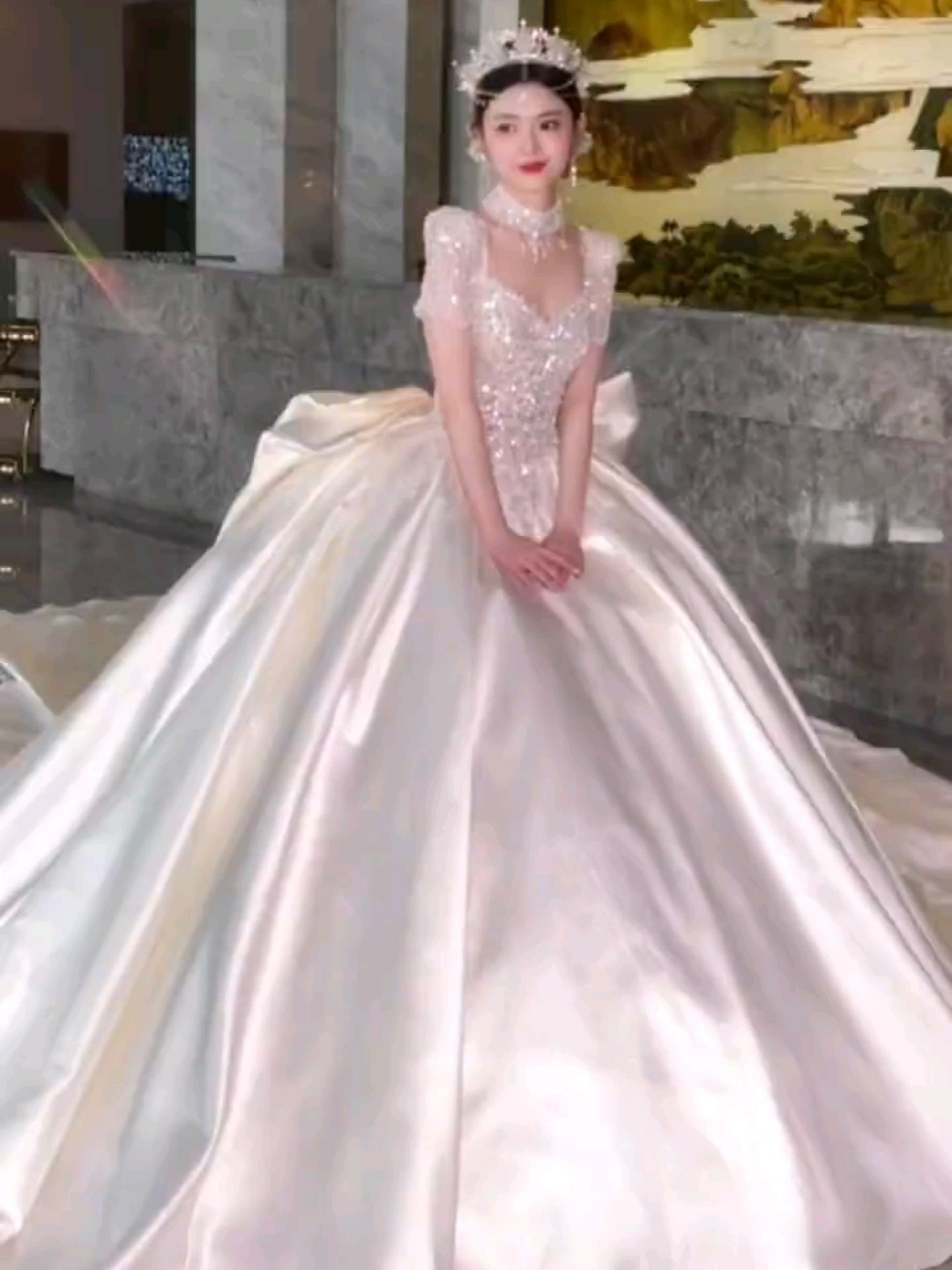 梵荣拾妆：婚纱