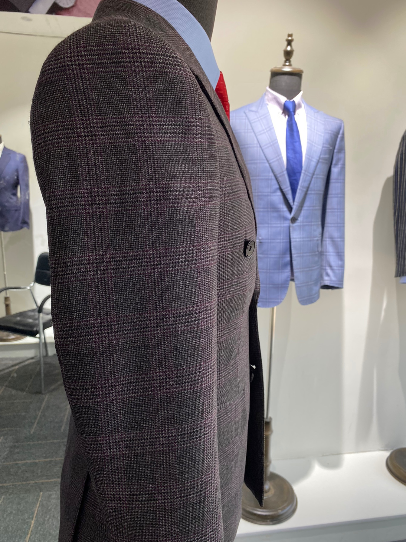 高端進(jìn)口純羊絨西服，全襯精工精做