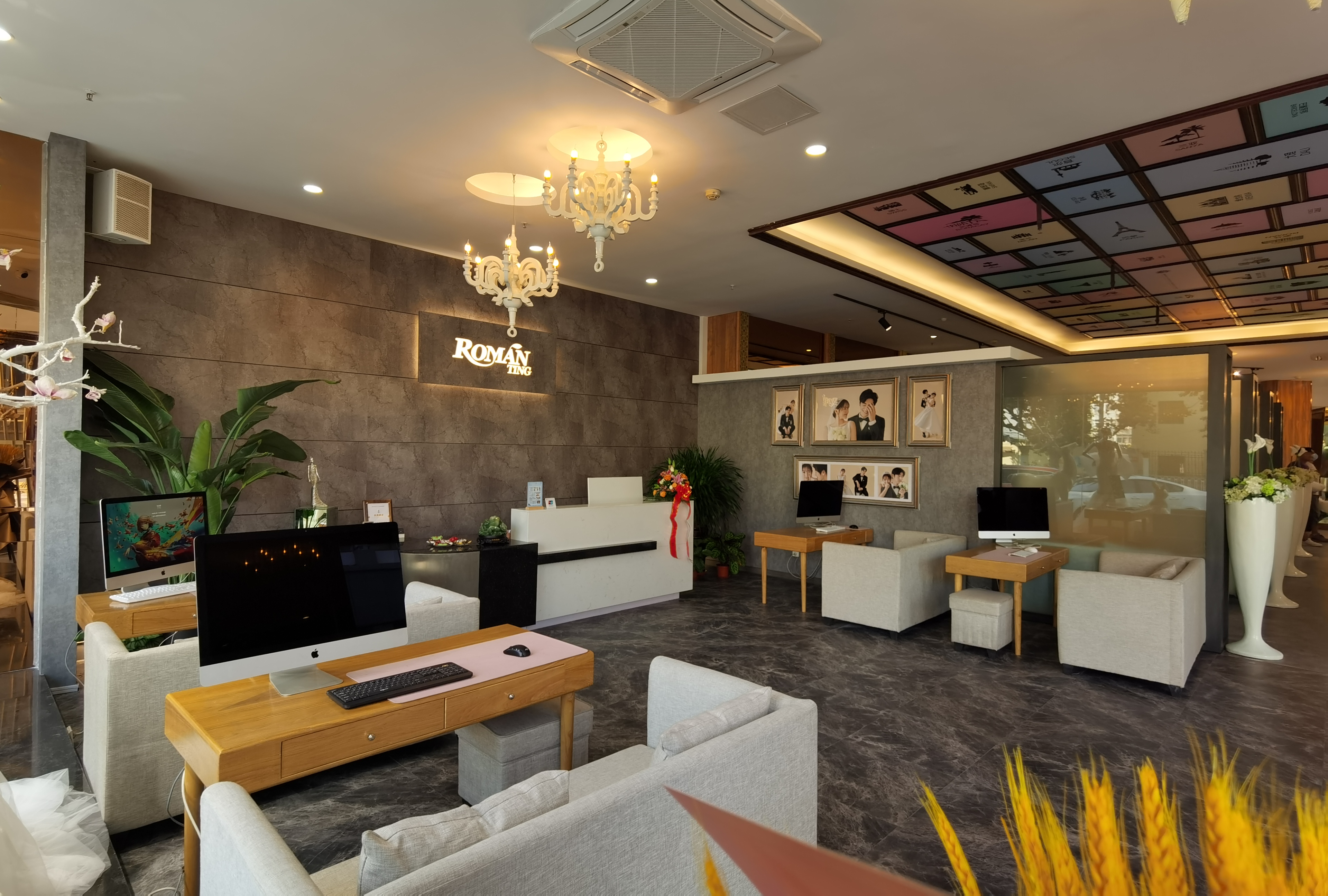 罗曼庭婚纱摄影(青岛旗舰店)店铺环境