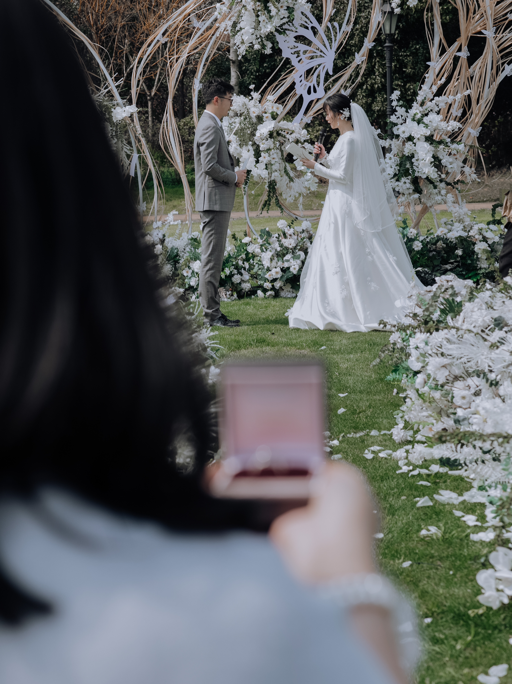 轻松感人的草坪婚礼：户外➕室内婚礼仪式流程