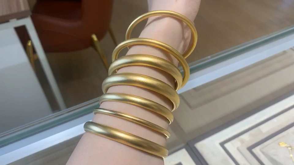 足金999古法金手鐲，請(qǐng)主動(dòng)詢價(jià)，大盤實(shí)時(shí)報(bào)價(jià)