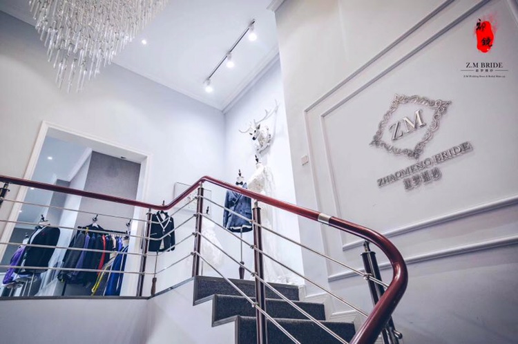 赵梦婚纱贵阳店