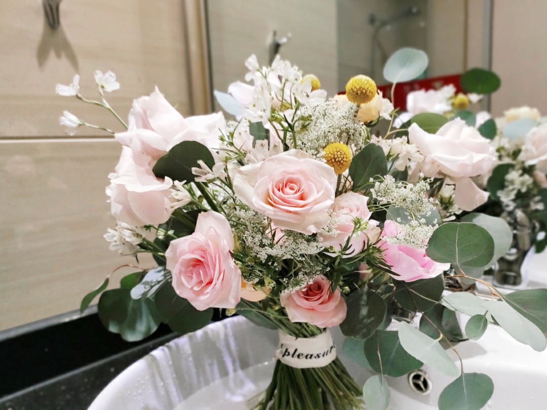 粉/香檳色手捧花（自?。?/></div></div><div   id=