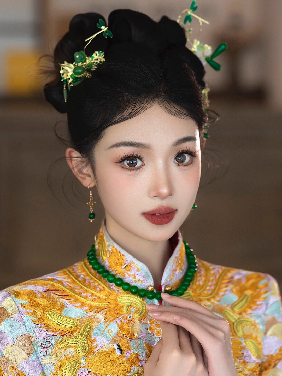 超好看金绿搭秀禾造型