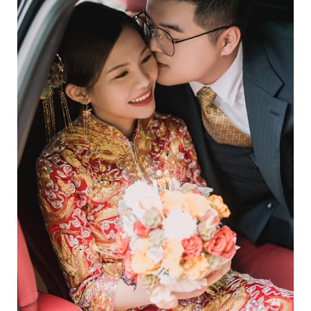 新娘跟妆造型中式新娘 新娘
更