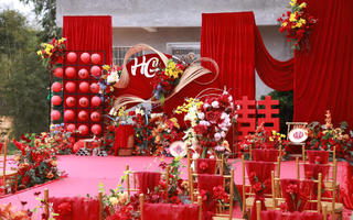 新款红色新中式南洋风花艺高级婚礼
