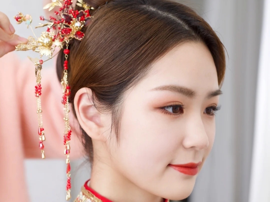 首席档全程跟妆森系唯美3造型套餐送亲友妆