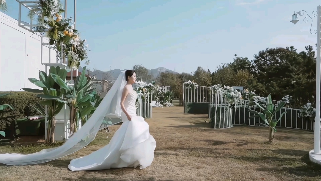 海邊草坪婚禮 不煽情 娓娓道來