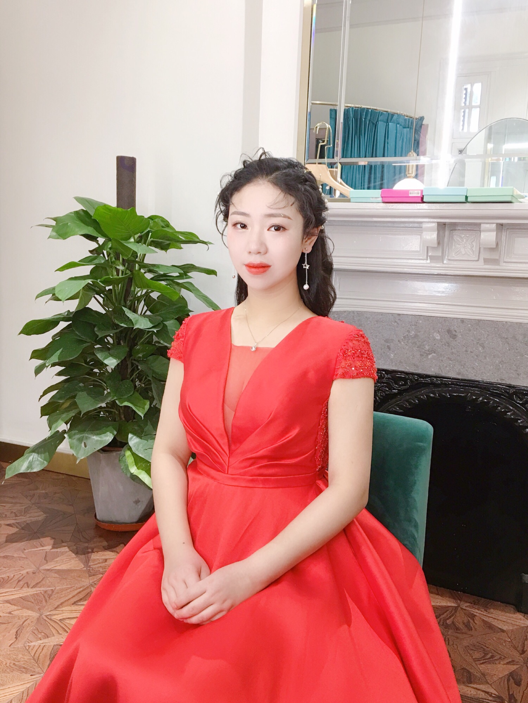 完美的造型真的会让人超级期待婚礼…