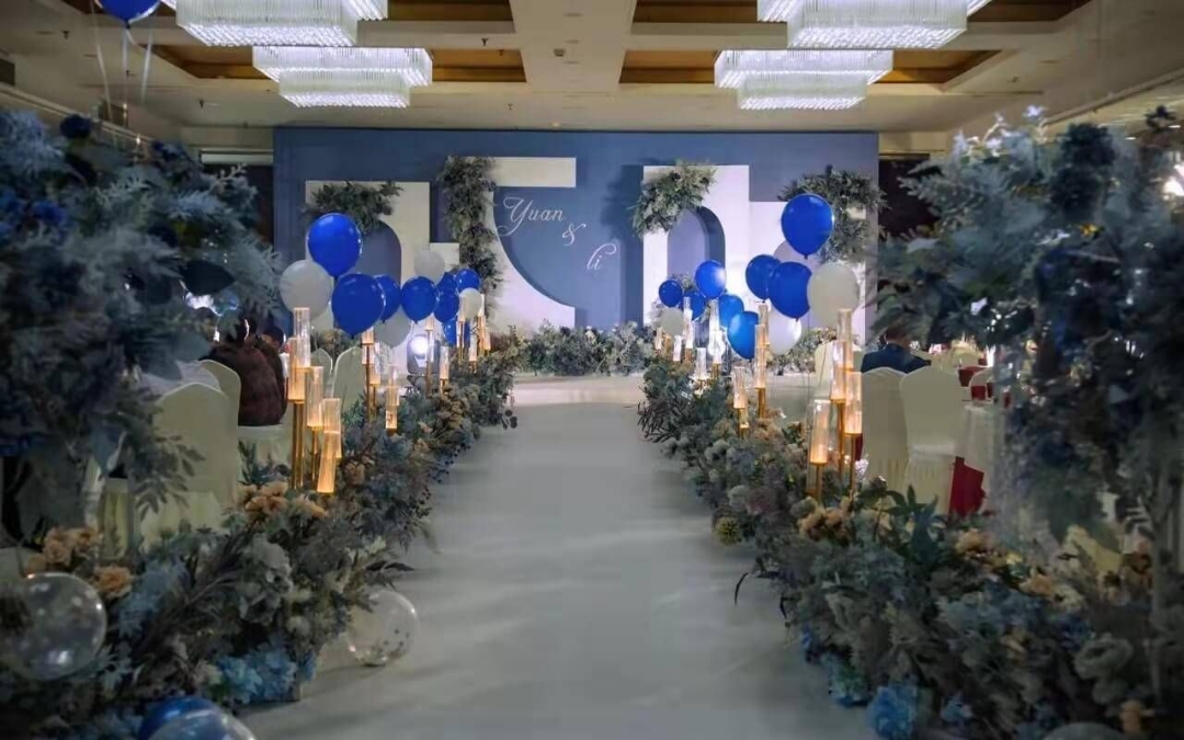 【森艾婚礼】红色简约婚礼/含主持，摄像2名