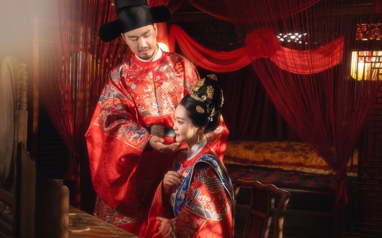 特色婚服拍摄 l 明代婚服 唐代婚服 高定秀禾