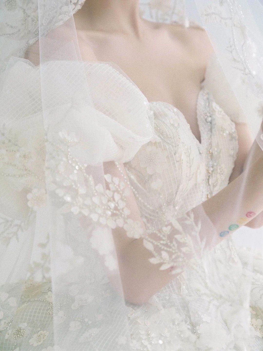 宫廷风泡泡袖 少女感十足 主纱