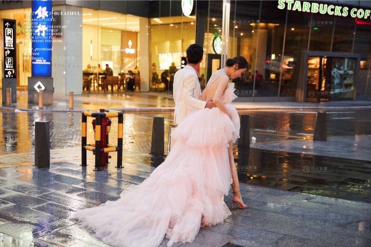 婚纱城在哪里_结城明日奈婚纱图片