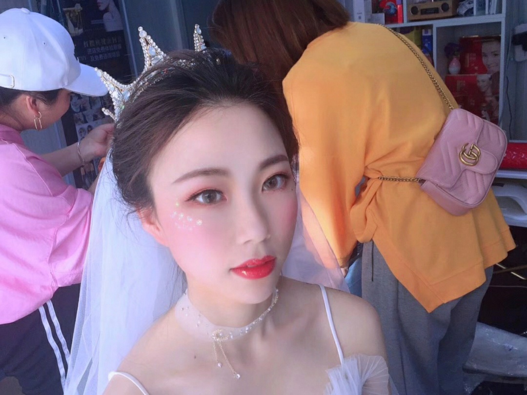 新娘早妆，订婚，回门，单次妆