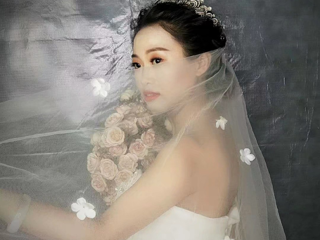 当天新娘美丽优雅韩版风格时尚新娘