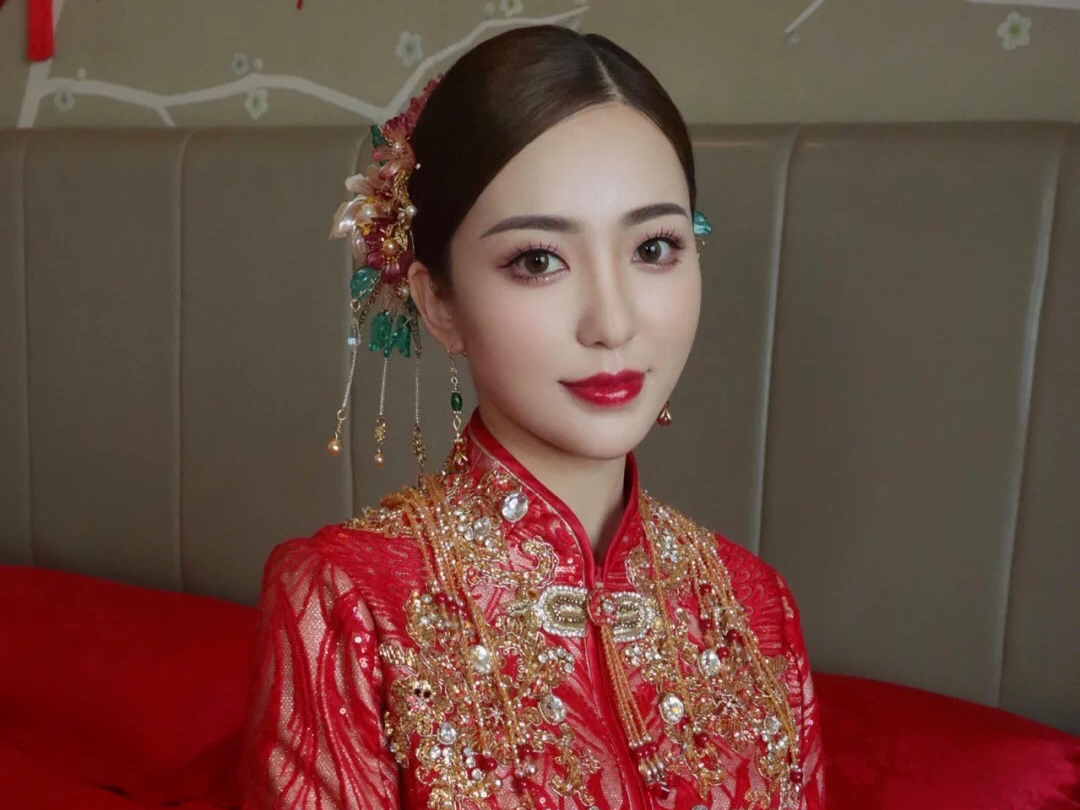 资深化妆师｜全程跟妆 送妈妈妆