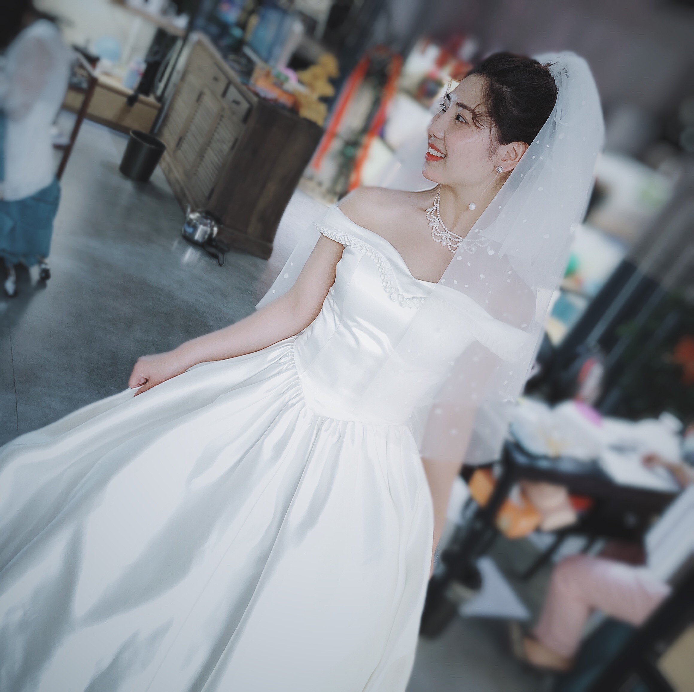 婚纱买还是租？楼主建议买！1200拿下3套超美婚服~