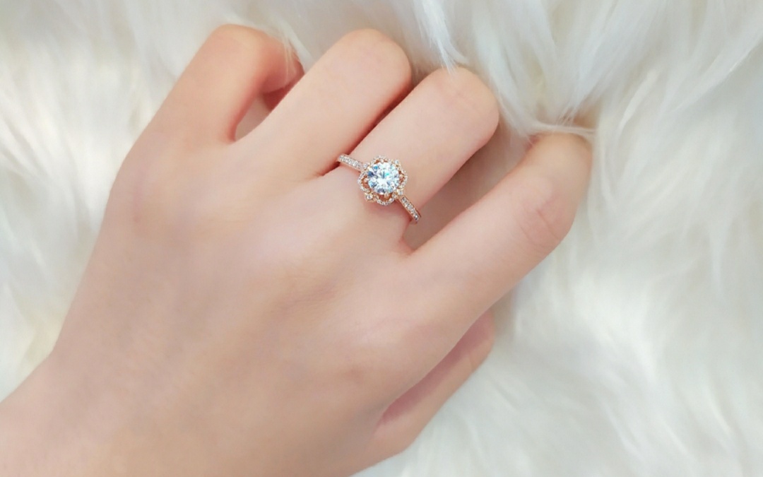 精美定制结婚钻戒客订分享