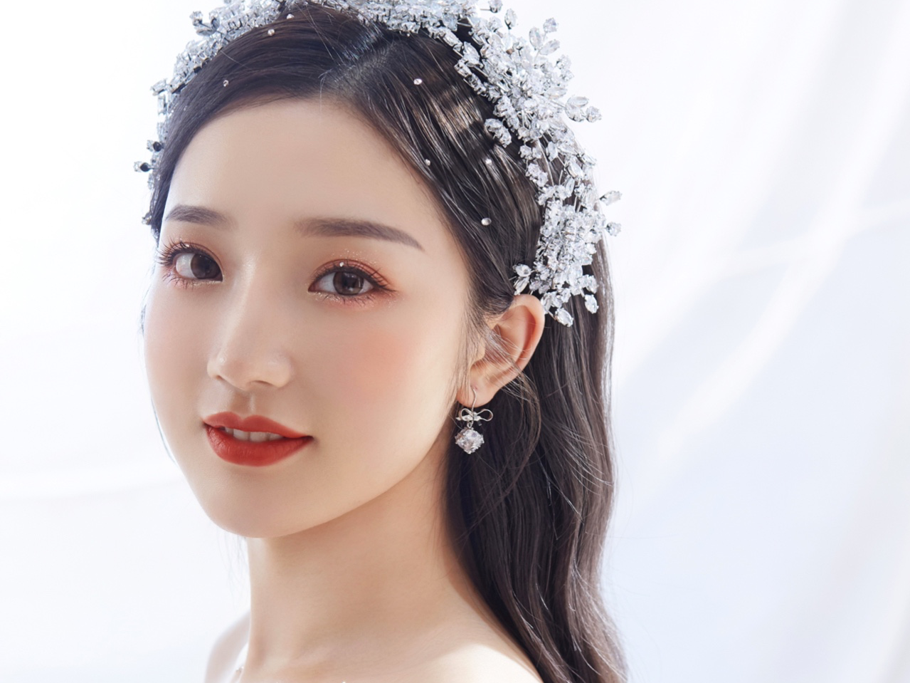 精致新娘跟妆套系三妆+三造全程跟妆，
