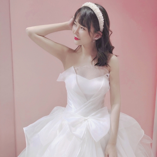 世界的温柔  是晚来的善意和温柔的你