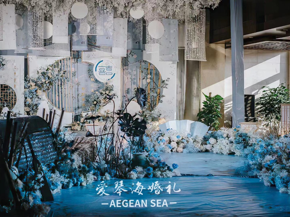 纯洁高雅蓝白色创意婚礼
爱琴海婚礼一站式服务