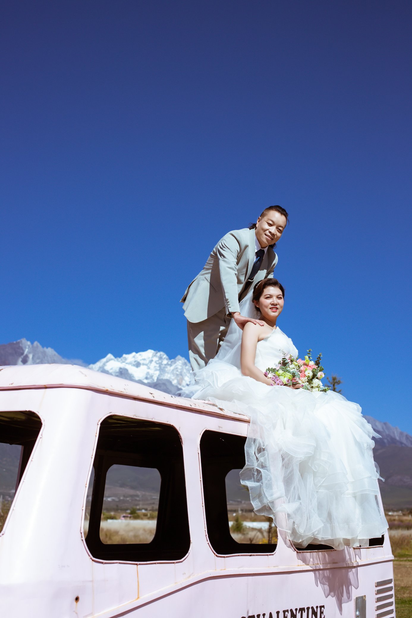 李雪^O^李茂珍220年1月6号结婚维西县保和镇，拉日村巨水塘^