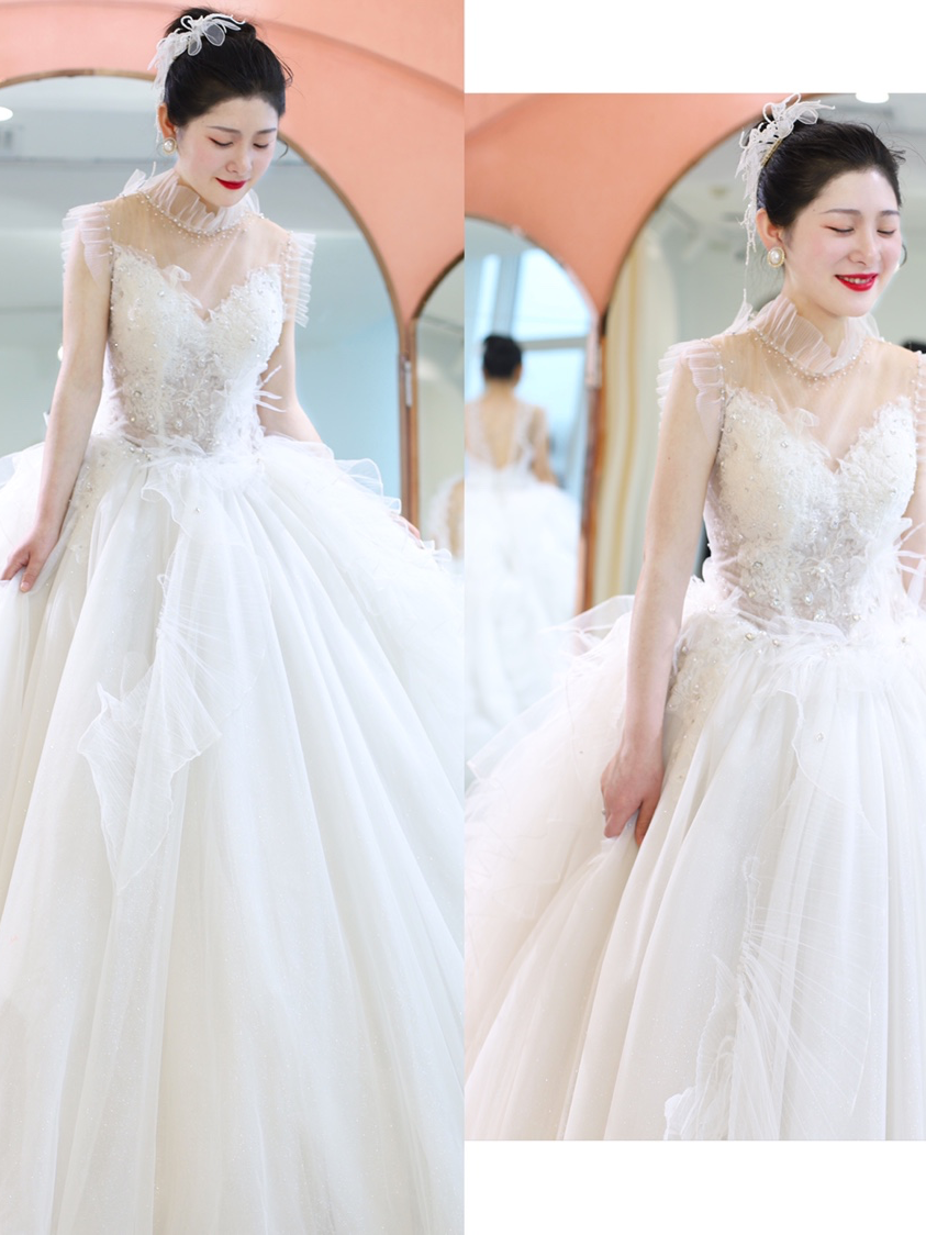 重工品牌婚纱+手工秀禾+敬酒服+新娘跟妆造型