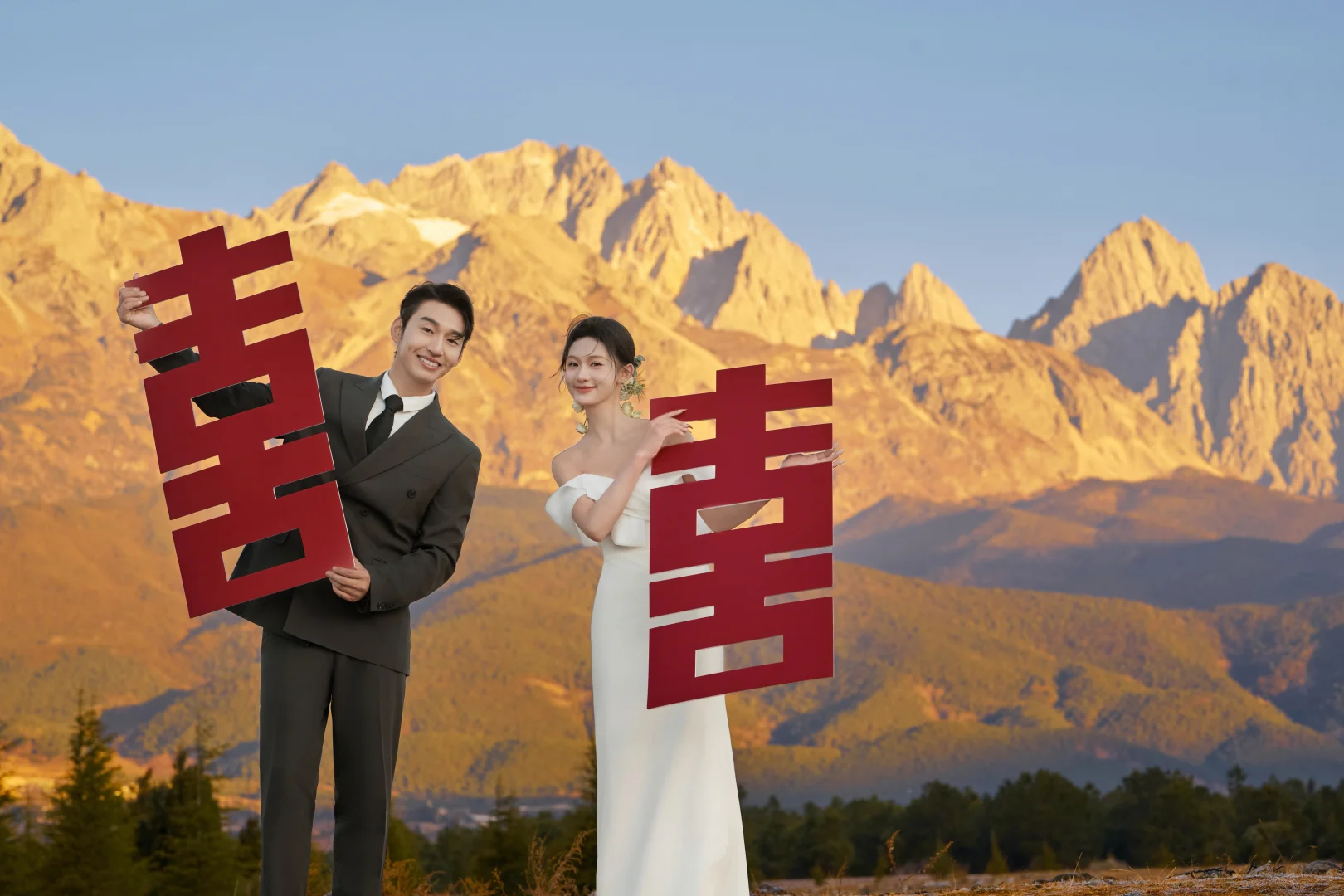 立减2000！丽江旅拍+8大外景+3天2晚住宿