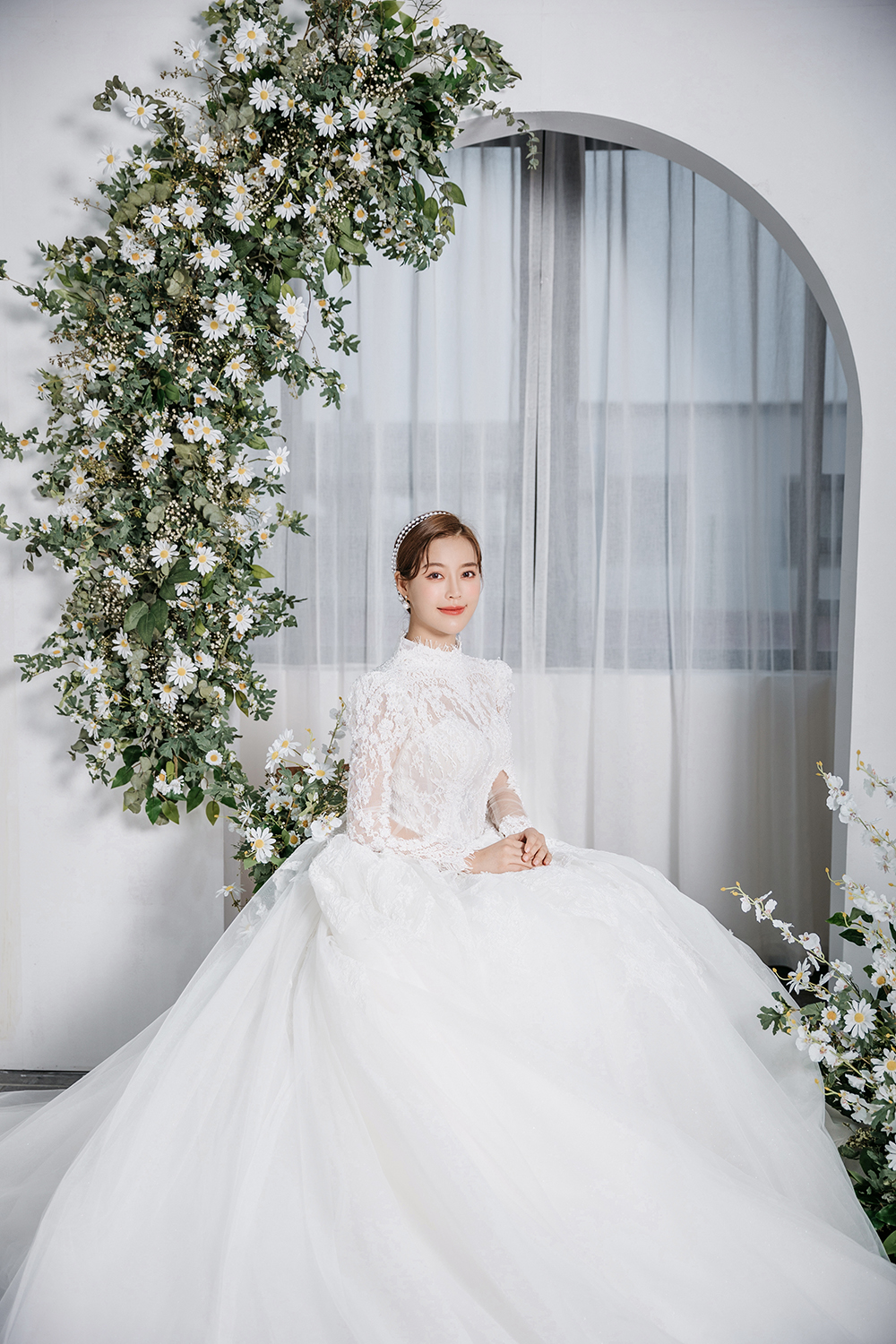 摩登秀 | 新娘婚紗2套+資深化妝過門婚宴全程