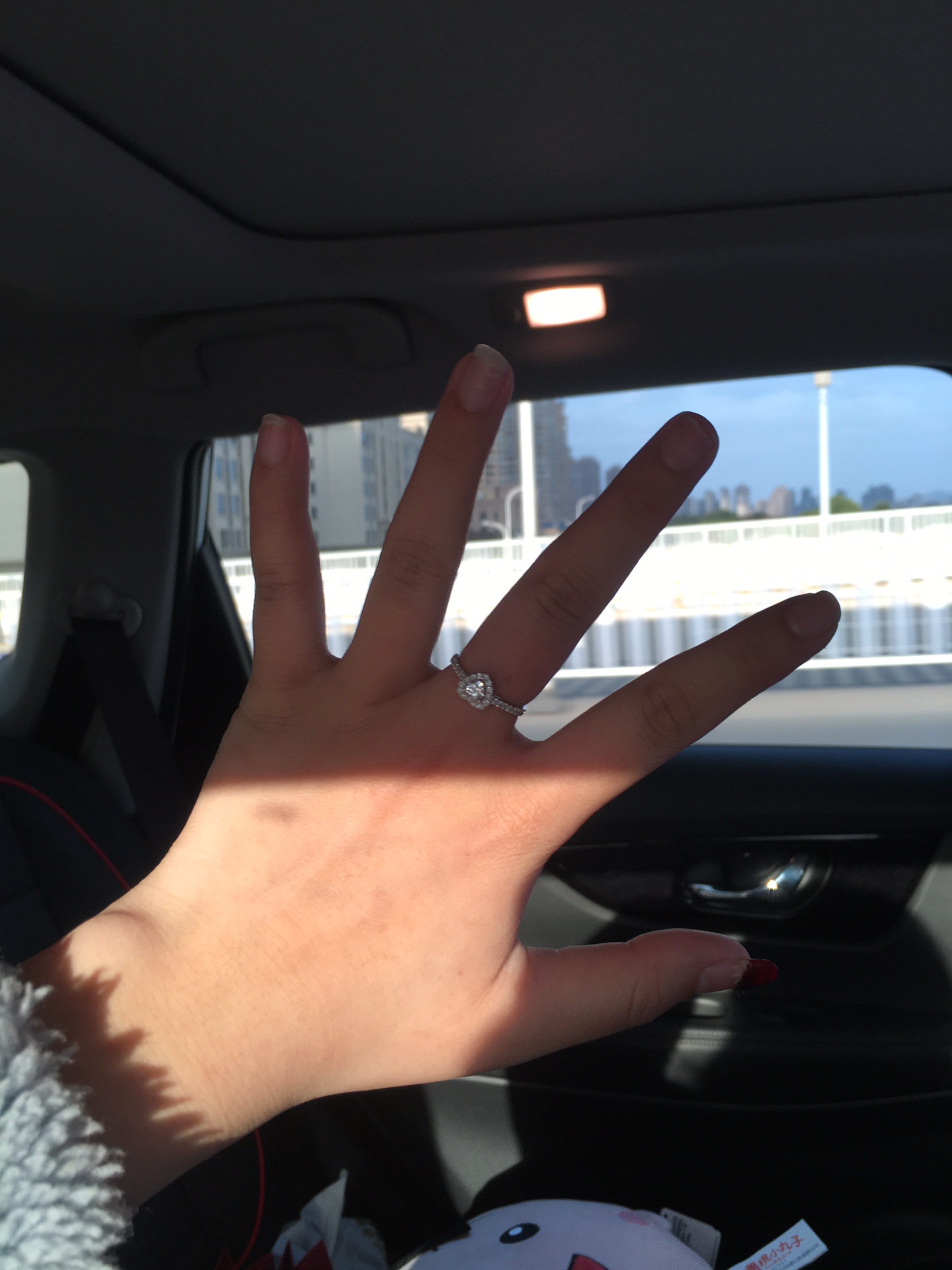 最近这么多人晒钻戒 我想说我后悔买了啊