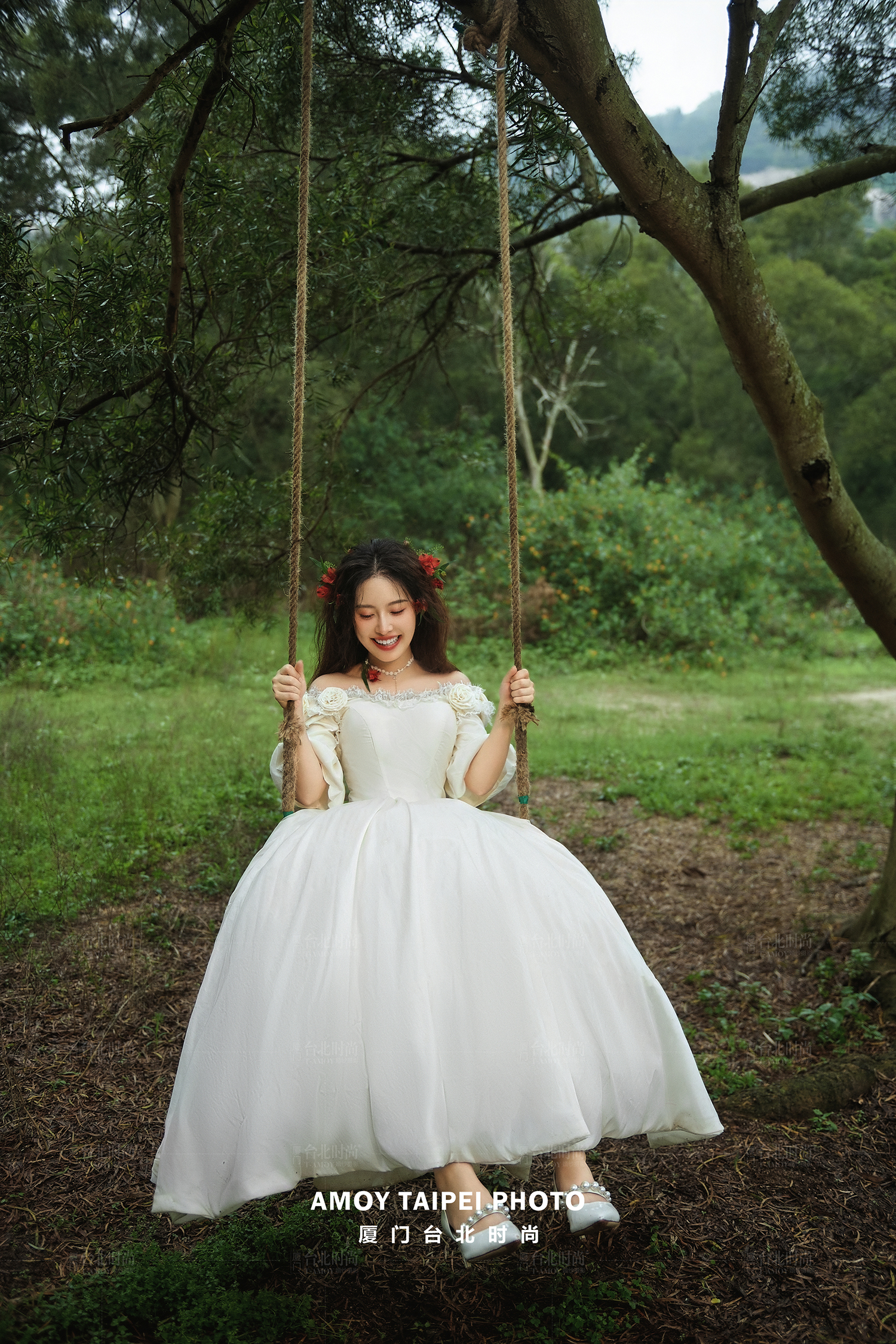 把甜蜜感搬进森系婚纱照，浪漫到心坎