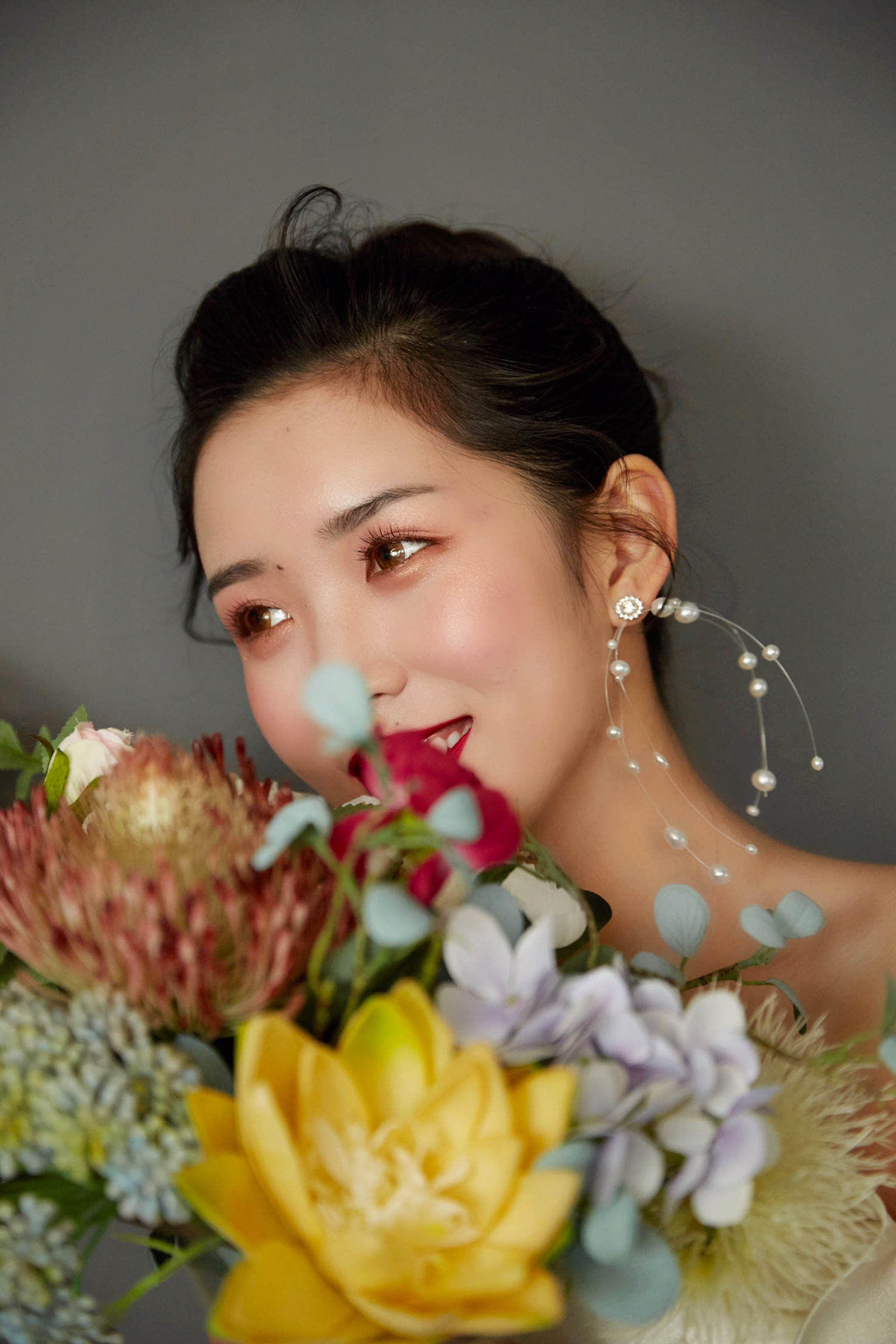 婚纱是在网上买，还是实体店租？经验分享！