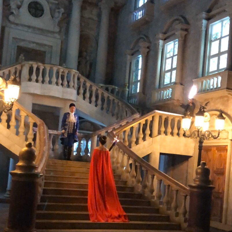 浪漫的原始森林与复古宫殿的爱恋