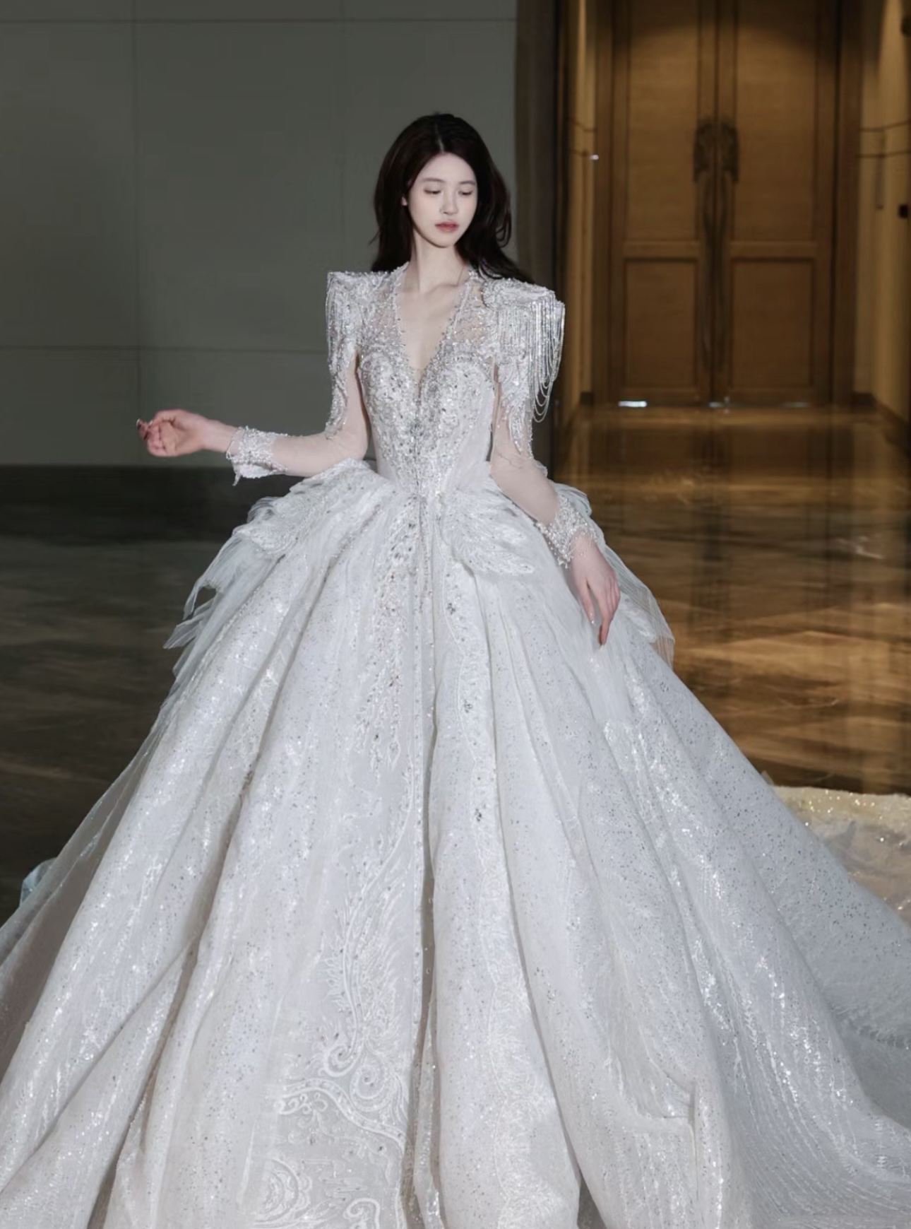 单品婚纱或秀禾