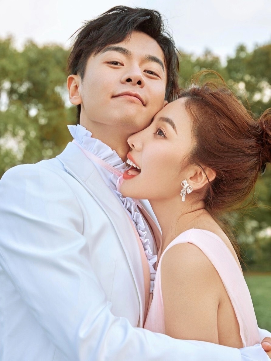 3999      刘家峡外景旅拍    新品上