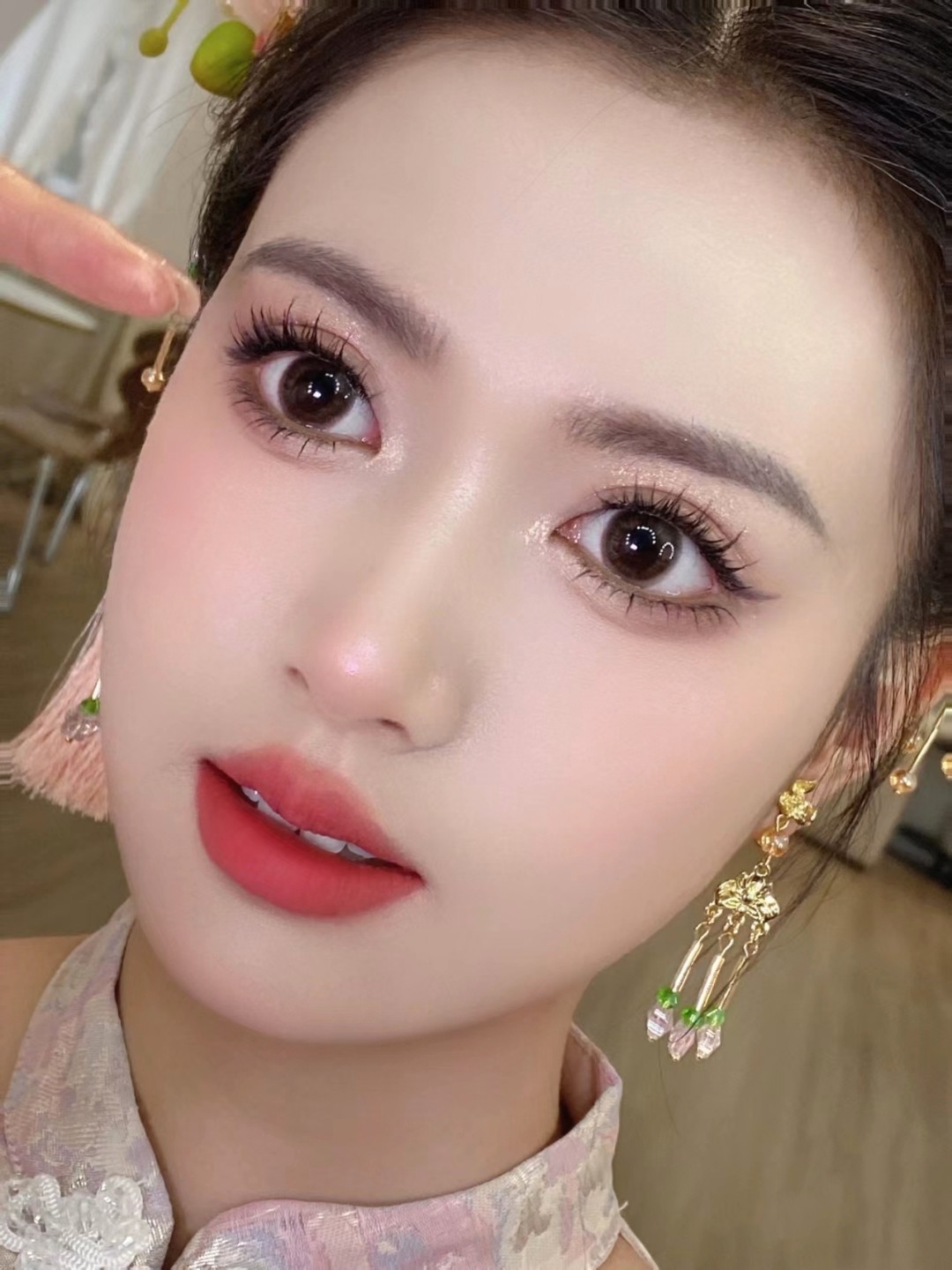 总监化妆师全程跟妆3套森系唯美妆容
