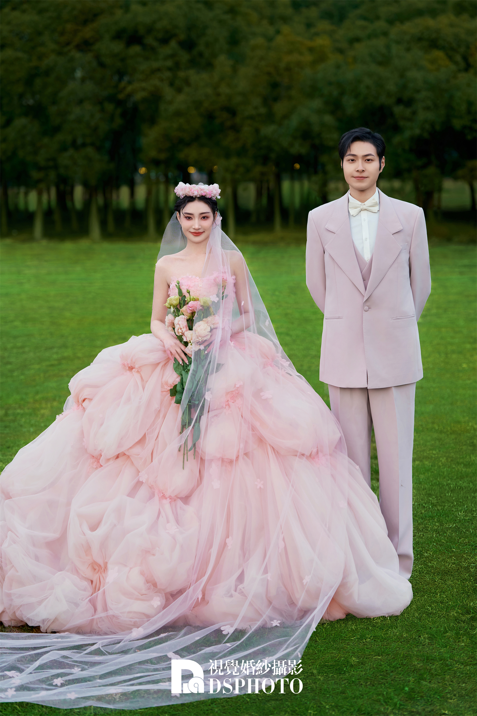 粉纱/森系草坪婚纱照