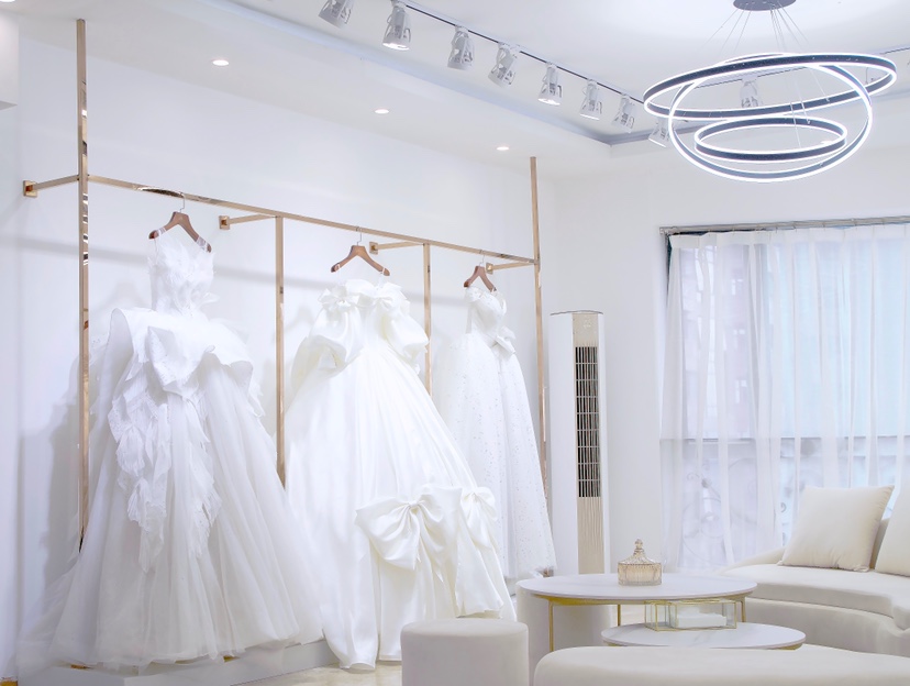 AK婚纱礼服买手店