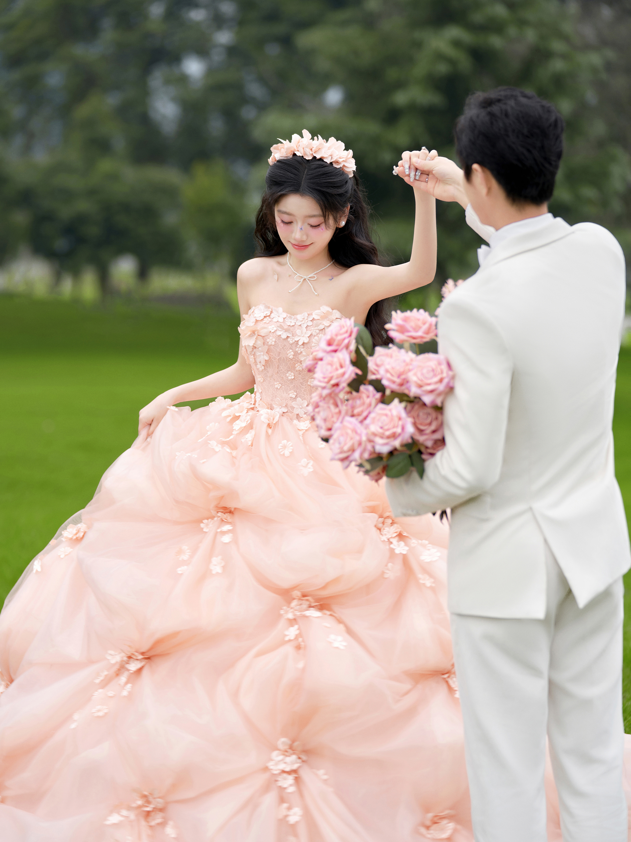 【夏季限定】婚纱照夏季限定+底片全送+内外景双拍