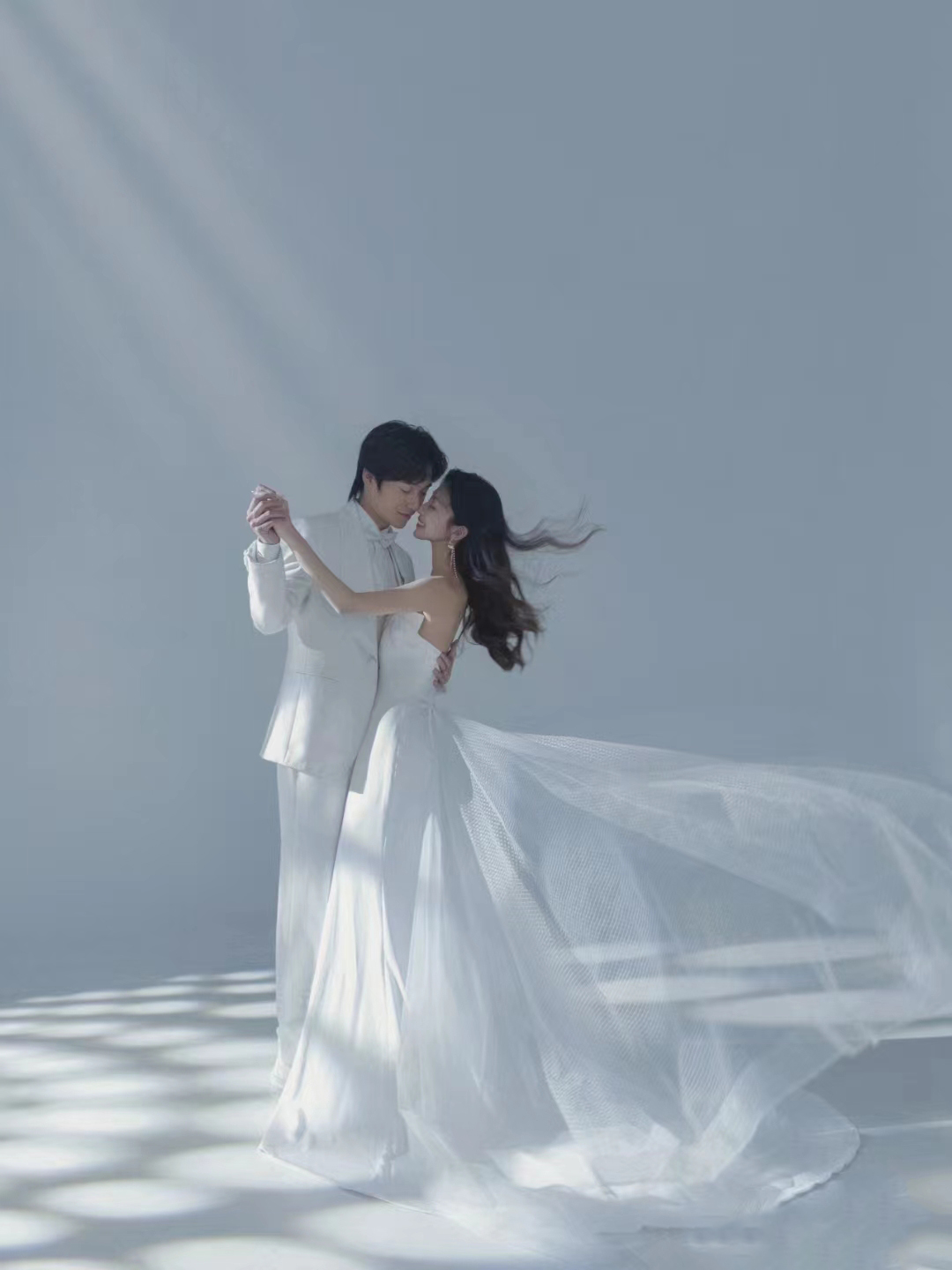婚紗照/結婚禮服/跟拍跟妝/一站全包