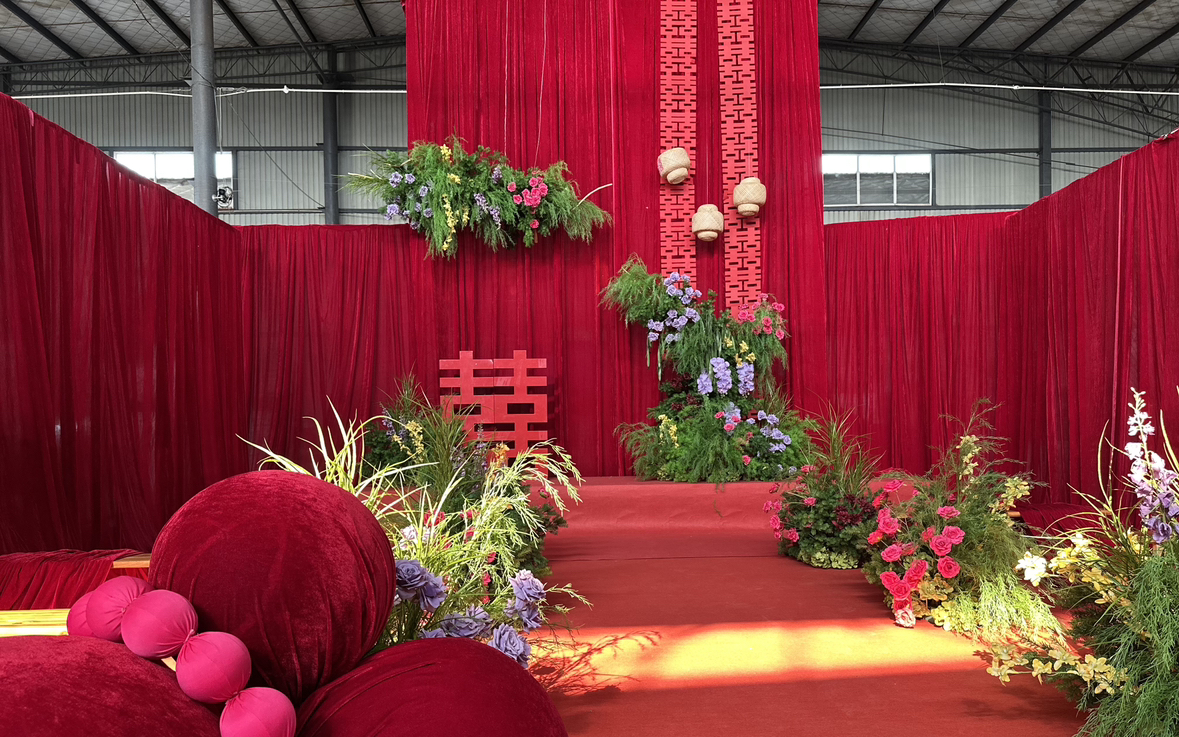 小众婚礼 | 超高背景红色系婚礼
