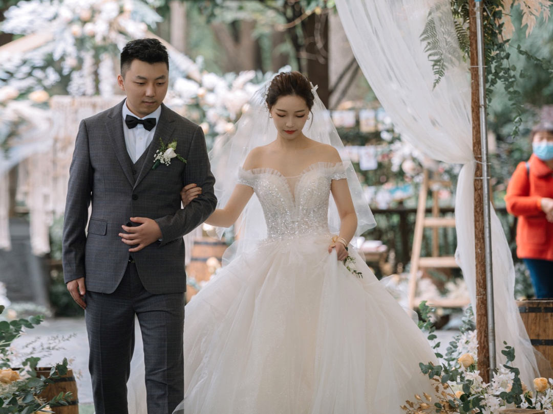 北京姑娘要求的大气自然唯美造型二套