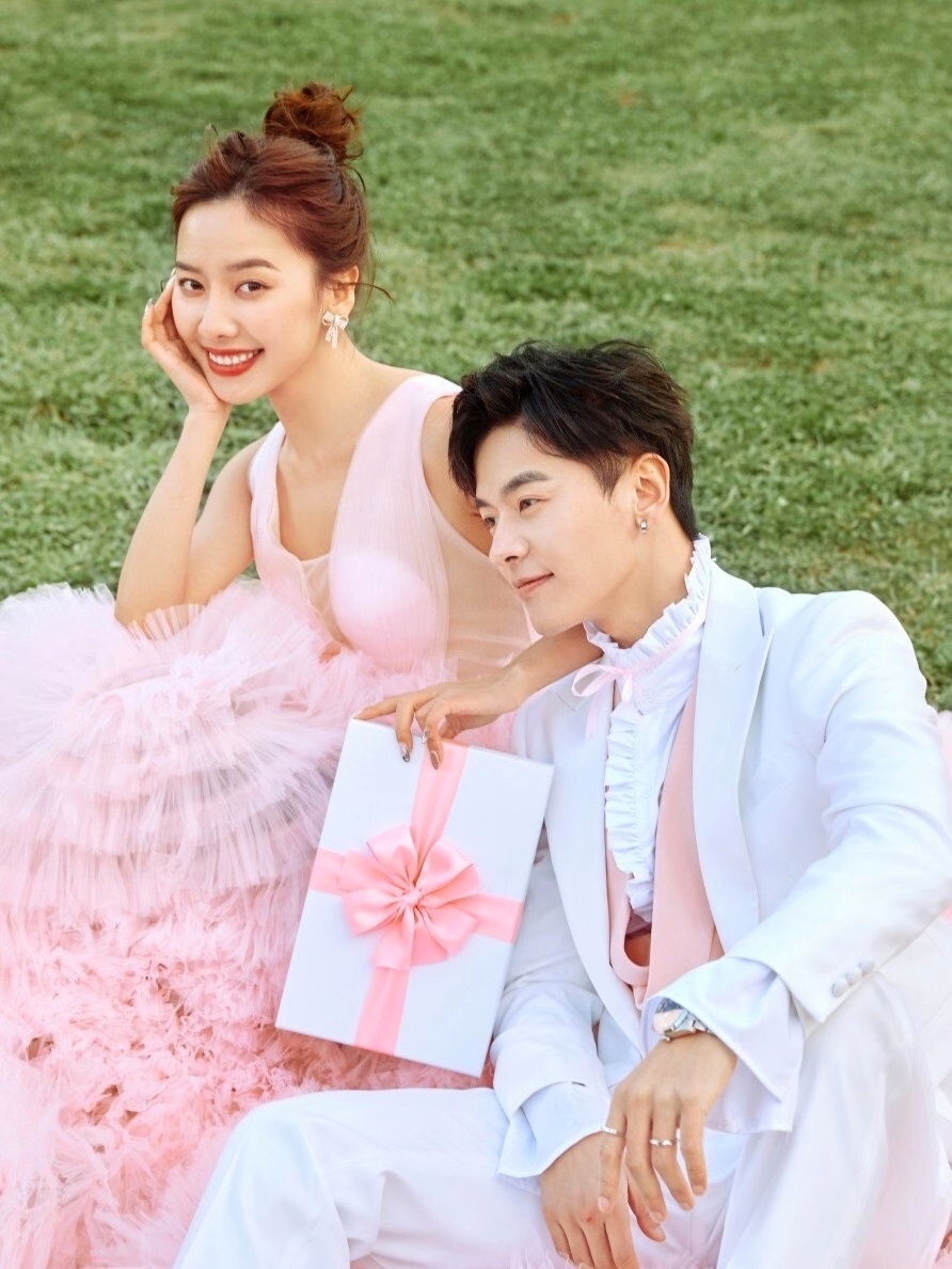 3999      刘家峡外景旅拍    新品上