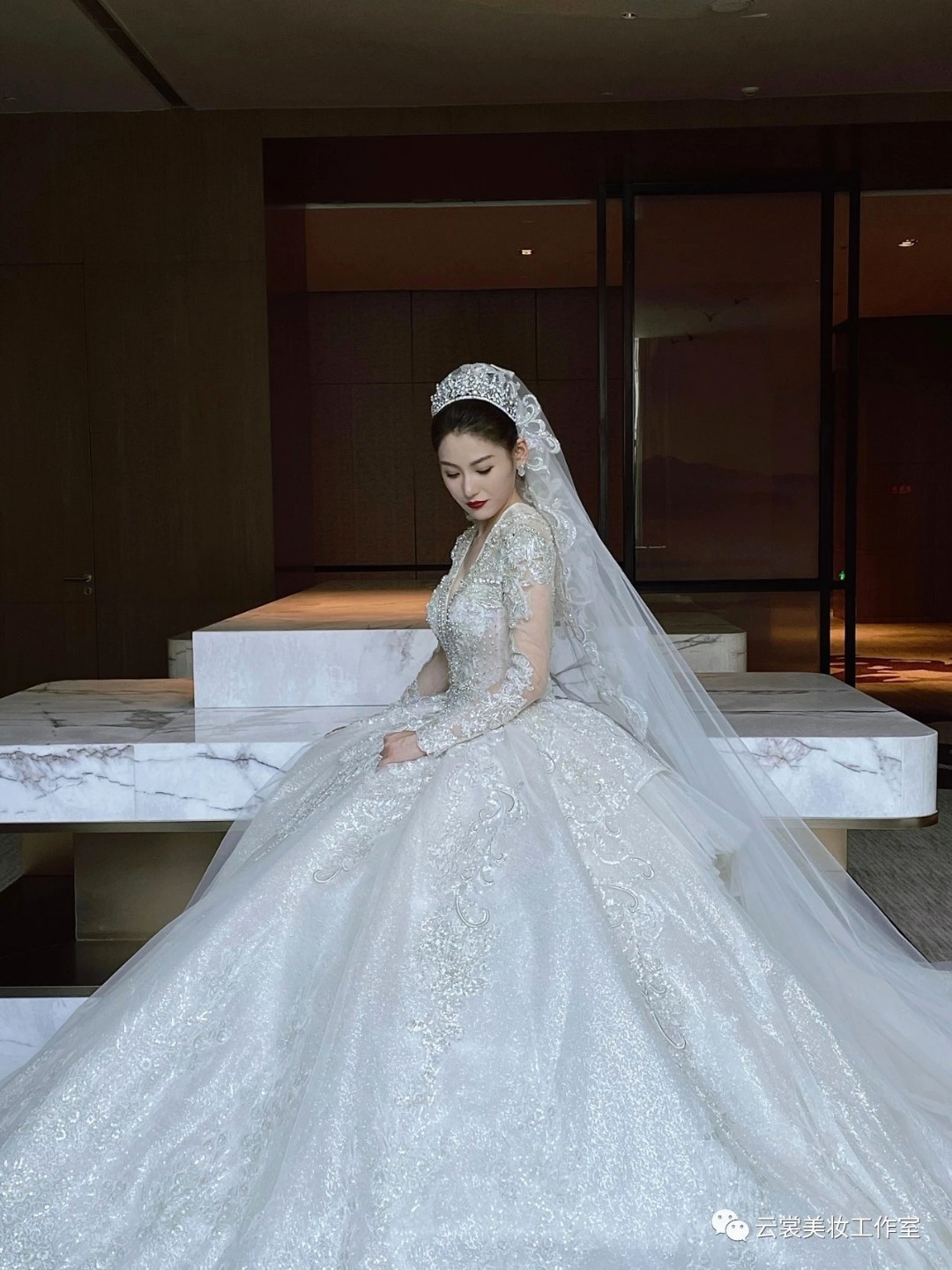 店内婚纱任意选+秀禾+敬酒服+全程跟妆