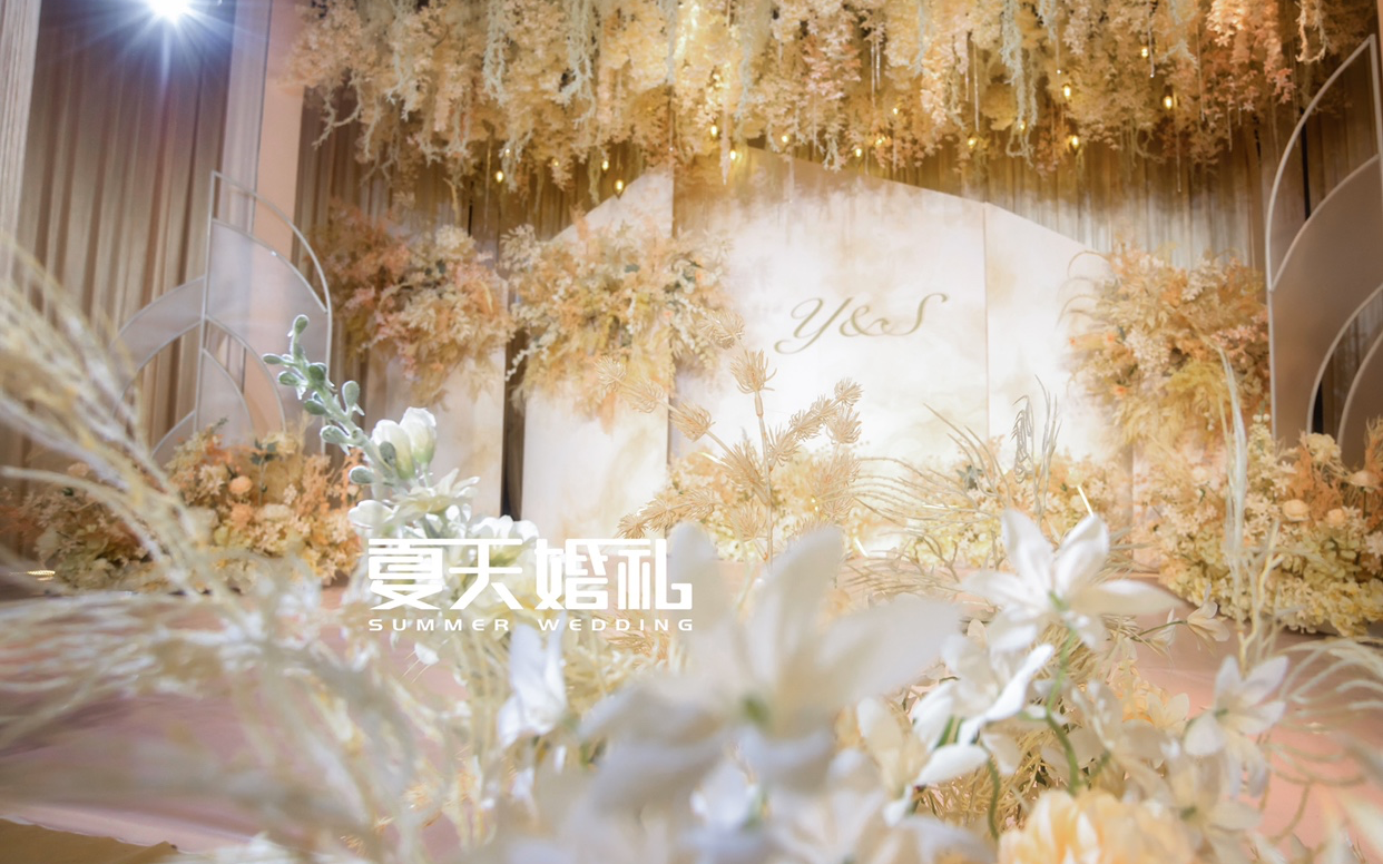 【夏天婚礼】香槟色小预算婚礼